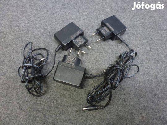 Dugasz tápegység 12V-500mA