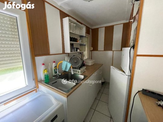 Dunaharasztii 68 nm-es ház eladó