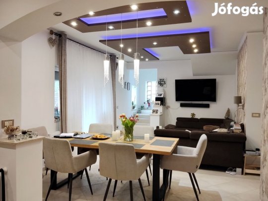 Dunakeszi, Alag, 160 m2-es, 2 generációs, családi ház, 6+1 szobás