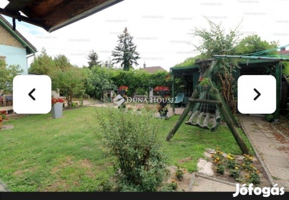 Dunakeszii eladó 240 nm-es ház