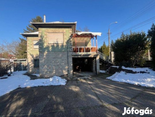 Dunakeszin családi ház eladó