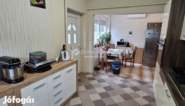 Dunaszekcsői eladó 128 nm-es ház