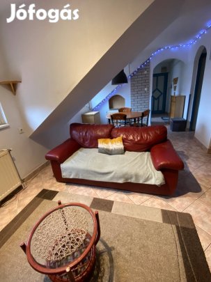 Dunaújváros, Liget közben tetőtéri lakás eladó