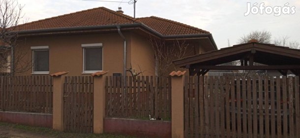 Dunavarsány csendes részén 76 m2-es családi ház eladó