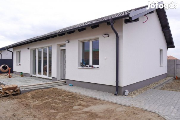 Dunavarsányban 110nm-es ikerház