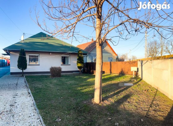 Dunavarsányban 75nm-es cs.ház