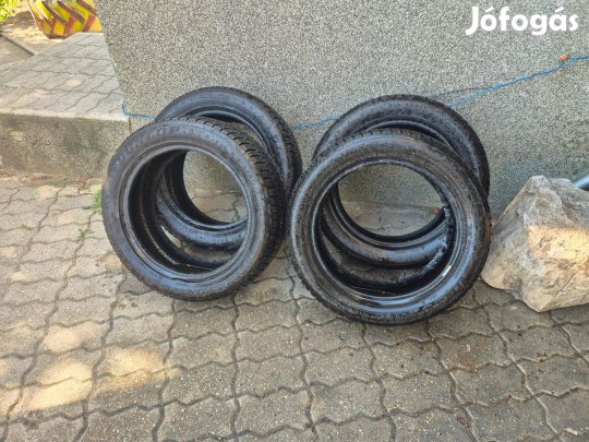 Dunlop Winter sport 5 téli 215/55 R17 98 W TL