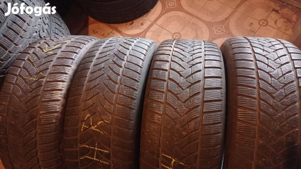 Dunlop használt 235/55/17 téligumi garnitúra olcsón eladó