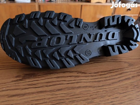 Dunlop vas betétes gumicsizma 