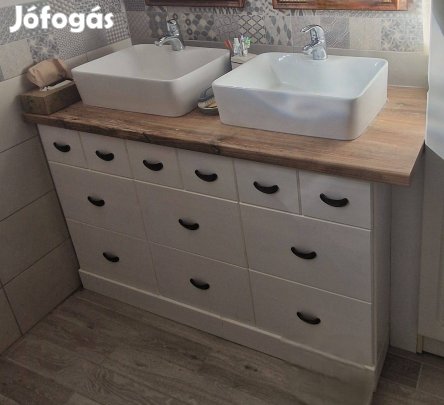 Dupla mosdókagylós fürdőszobabútor