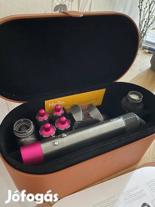 Dyson hajszárító és hajformázó több tartozékkal