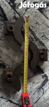 E2N váltó öntvény villa