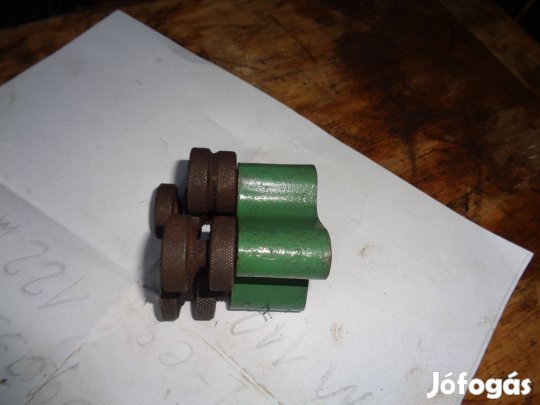 E400 eu400 eszterga lakatszekrény ütköző