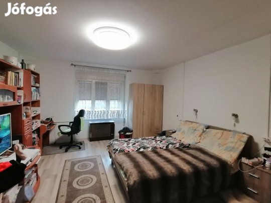 ELADÓ 63 M2-ES CSALÁDI HÁZ PUSZTASZABOLCSON!