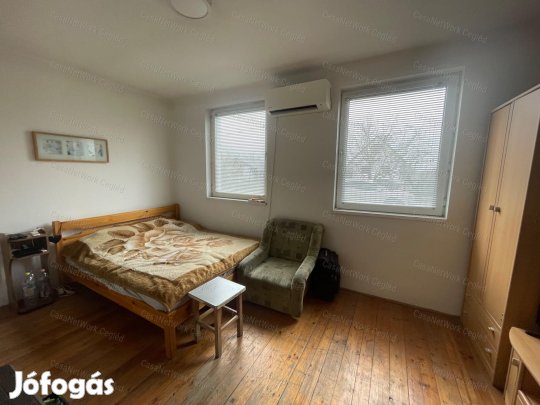 ELADÓ MŰVELÉS ALÓL KIVONT ZÁRTKERTI INGATLAN! ÁLLANDÓ LAKHATÁSRA IS!