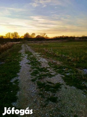 ELADÓ Nagykanizsa északi részén, az autópálya közelében egy