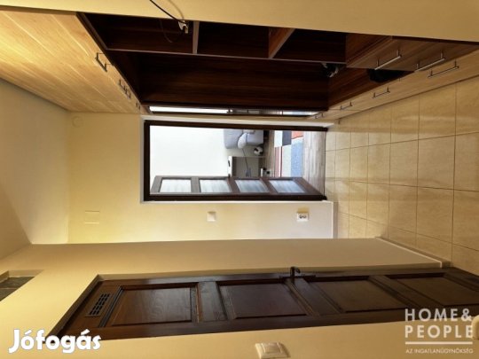 ELADÓ TÁRSASHÁZI LAKÁS - Szeged