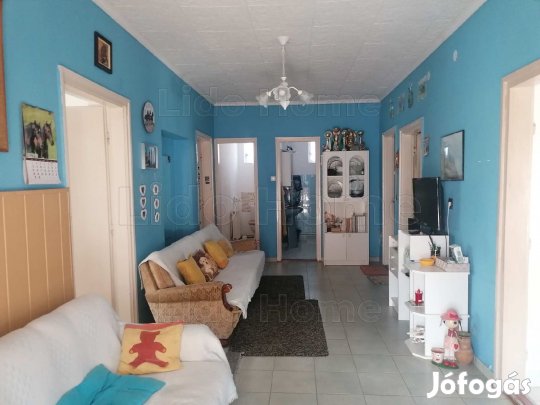 ELADÓ! CSALÁDI HÁZ LENGYELTÓTIBAN!