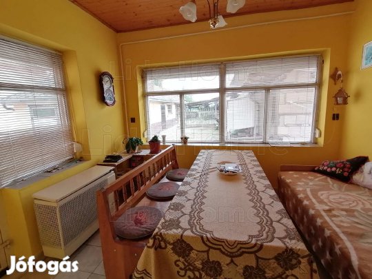 ELADÓ! CSALÁDI HÁZ LENGYELTÓTIBAN!