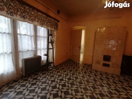 ELADÓ! CSALÁDI HÁZ LENGYELTÓTIBAN!