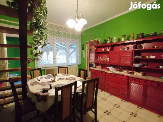 ELADÓ! CSALÁDI HÁZ LENGYELTÓTIBAN!