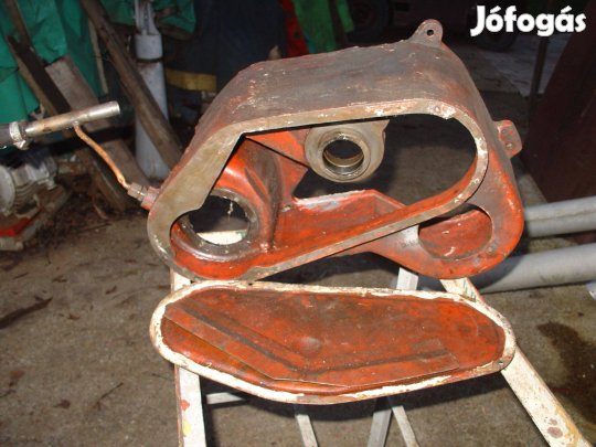 EU400 eszterga kocka e400 cserekerék szekrény