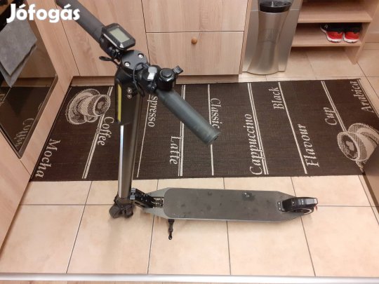 E-Scooter Esa1700 hibás roller alkatrésznek 