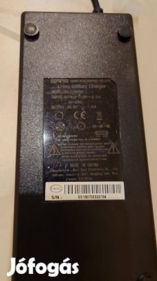 E-twow gyári 48V-os akkumulátor töltő, 3A