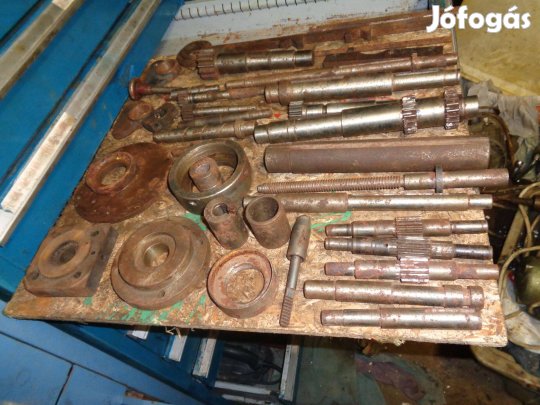 Ean eszterga fogaskerék tengely