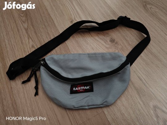 Eastpak övtáska