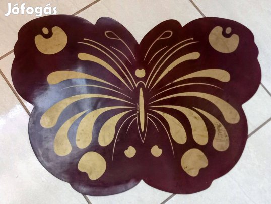 Edényalátét, lepke alakú, műanyagból eladó