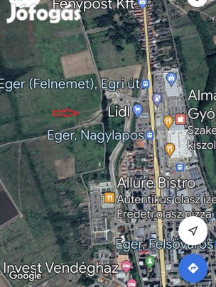 Eger dinamikusan fejlődő területén 13.796 m2 belterületi,