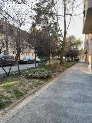 Egerben lakás eladó(belváros közeli)