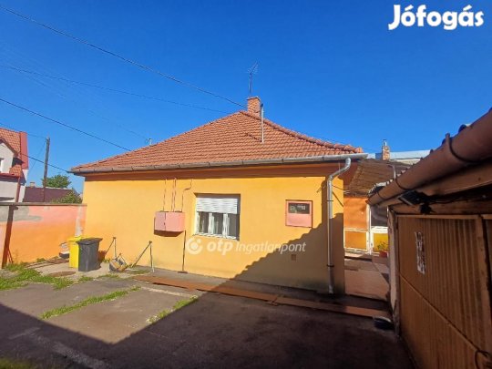 Egeri eladó 150 nm-es ház