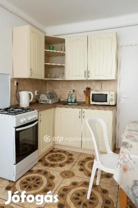Egeri eladó 59 nm-es lakás