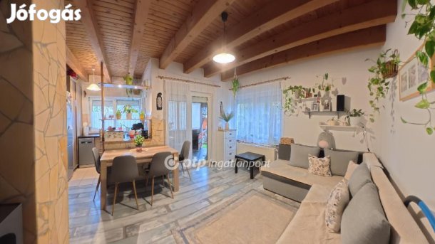 Egeri eladó 83 nm-es ház