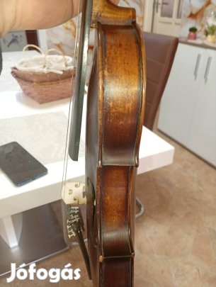 Egész hegedű eladó 