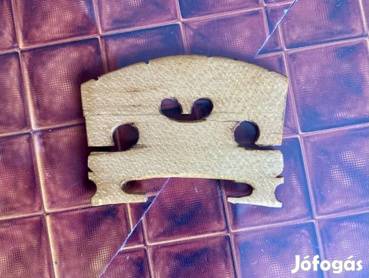 Egészes hegedű-láb