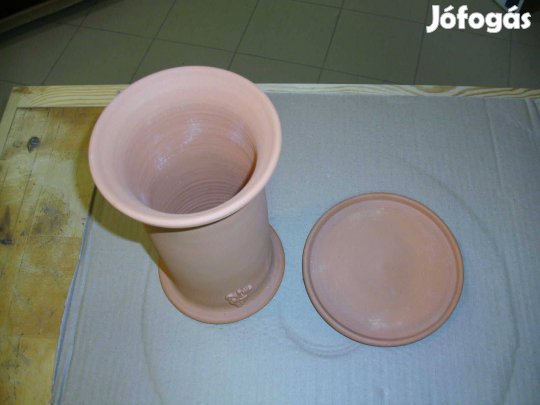 Égetett cserép borhűtő alátét tányérral