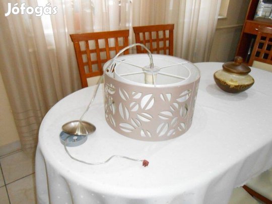 Eglo márkájú függeszték lámpa