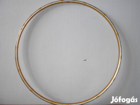 Egy aranyos országúti szingós felni eladó