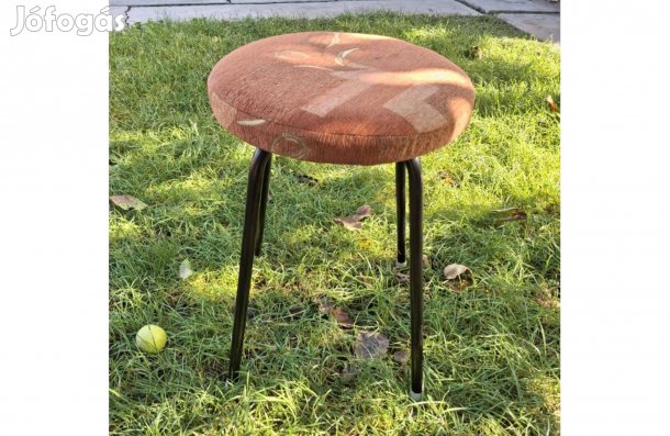 Egy darab szék, stokli 1000 forintért eladó