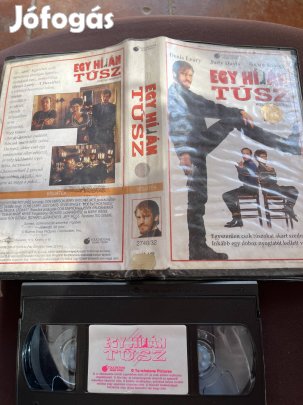 Egy híján túsz vigjáték vhs 