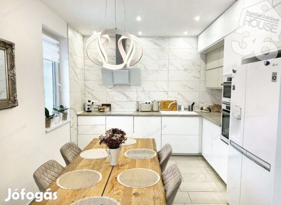 Egy igazi gyöngyszem!