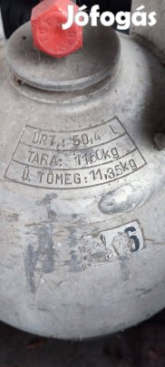 Egy nagy pb gázpalack + egy kicsi!