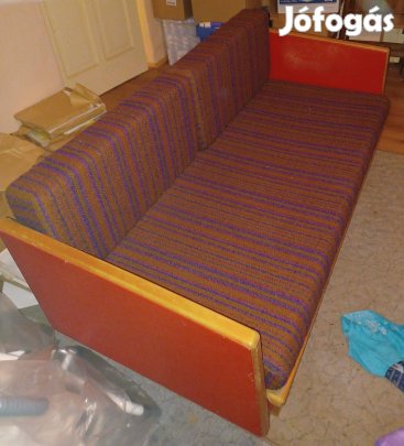 Egy személyes,kihúzható ágy eladó!