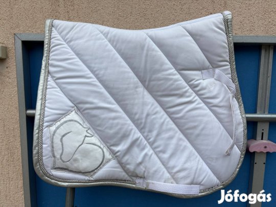 Egyedi Cavallino Marino díjlovas nyeregalátét