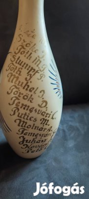 Egyedi Holllóházi váza különlegesség