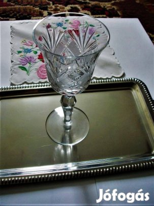 Egyedi, kézi csiszolású Kristály: Metszett talpas pezsgős Fekete-Erdői