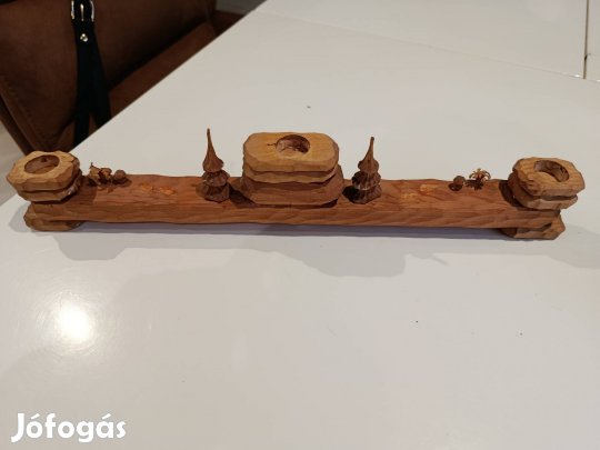 Egyedi, kézzel faragott fa asztali dísz / 3-as mécsestartó (39 cm)